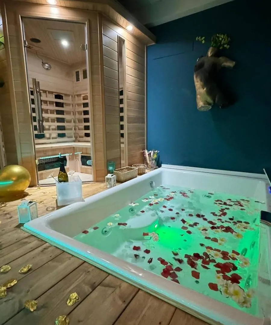 Ama Esclusive Spa Bologna 0*,  Italy